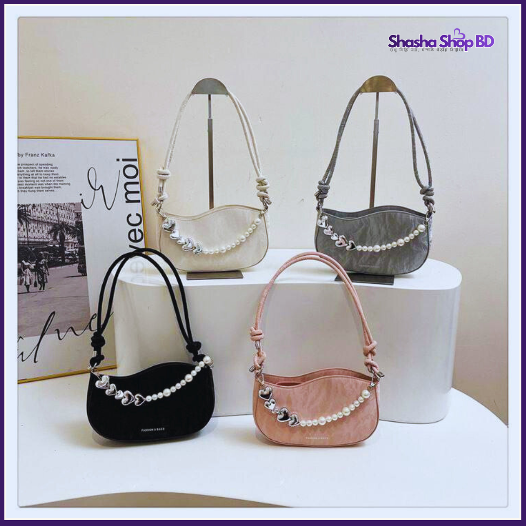 প্রিমিয়াম Pearl & Heart Chain Crescent Bag - পান একদম Elegant ও গর্জিয়াস লুক!